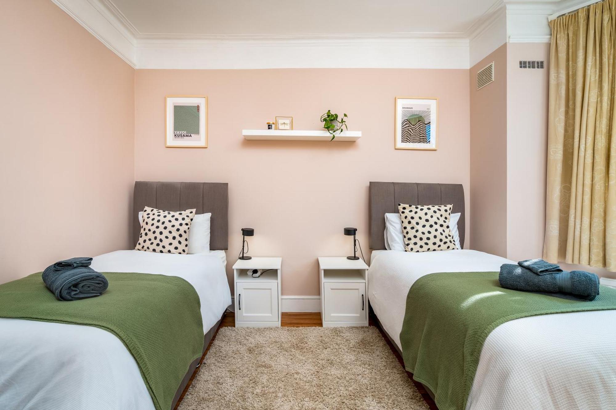Homely And Stylish Apartment With A Garden In East Finchley London Exterior foto